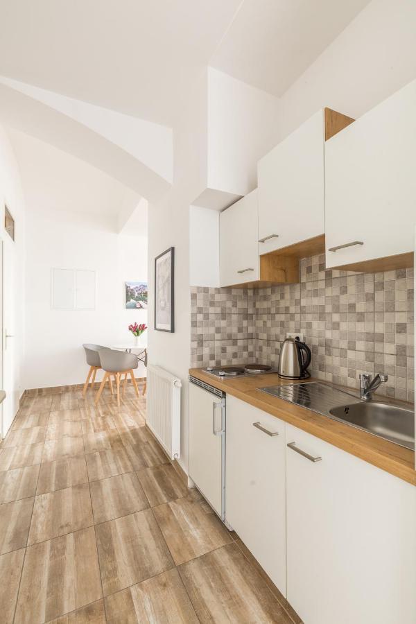 Xxxl Bed/ Free Parking/ Central Vienna Exterior photo